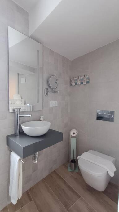 Apartamento Marianto เวเฮร์ เด ลา ฟรอนเตรา ภายนอก รูปภาพ